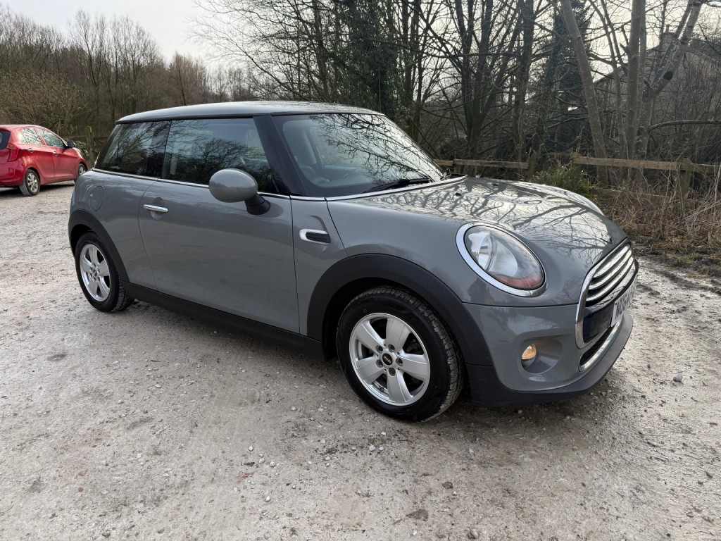 2014 MINI HATCH